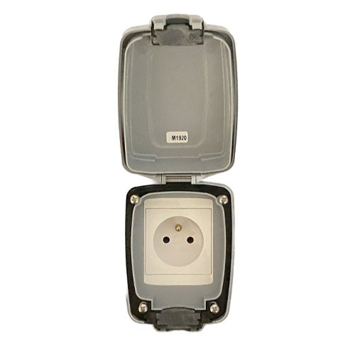 Socket 16A 2P+T Waterproof IP66 MK Masterseal